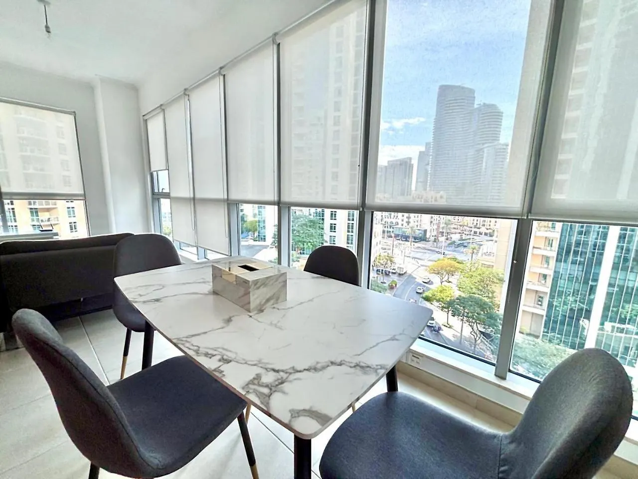 Tiffany Apartment Downtown Dubai